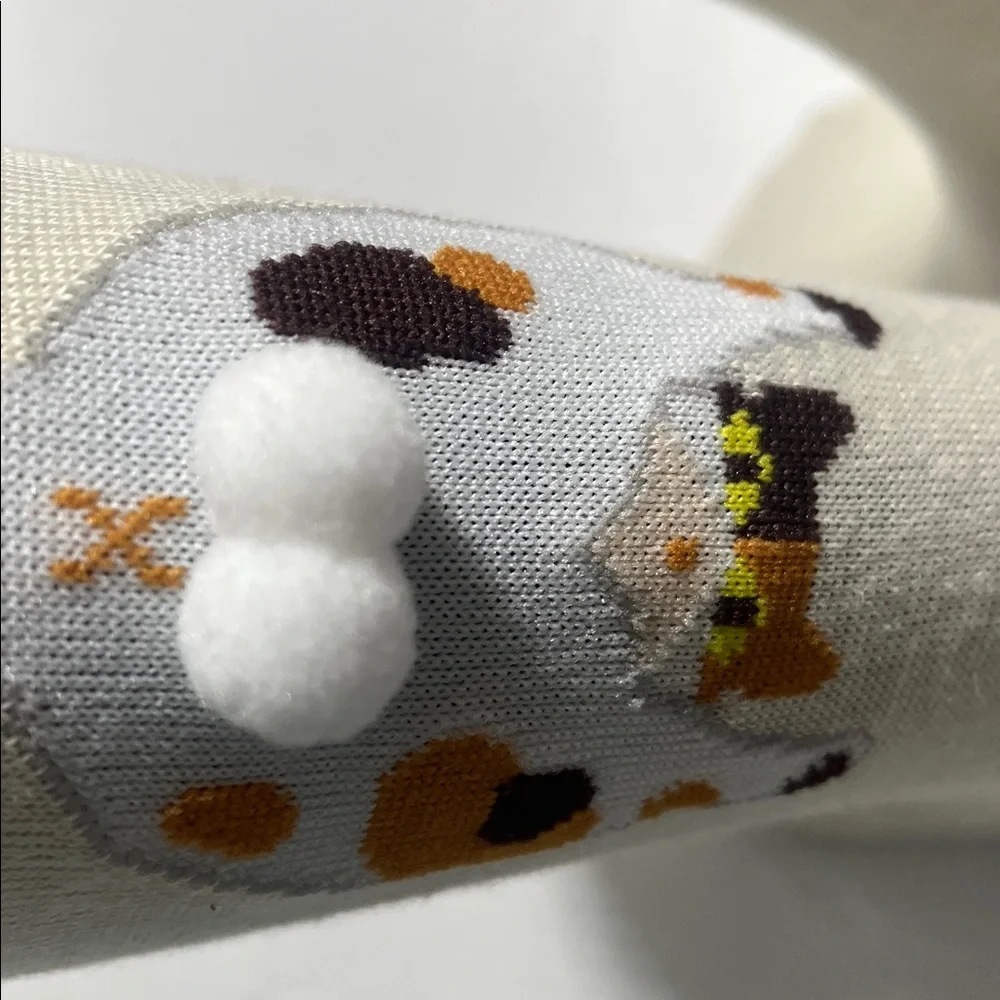 Cream Cat Patterned Women’s Socks